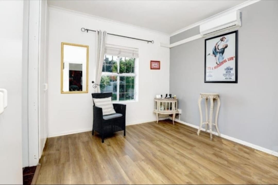 3 Bedroom Property for Sale in Wellway Park East Western Cape